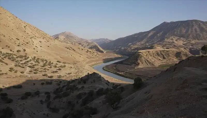 Tahran'da Su Krizi: Hükümet Tüketimi Yüzde 20 Azaltmayı Hedefliyor