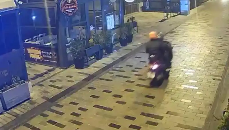 Gece Kulübüne Haraç Saldırısı: Panik Anları ve Kaçış Yolu