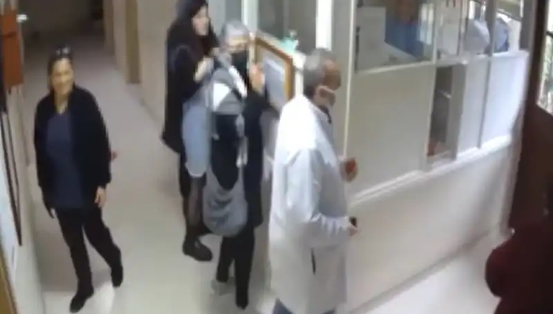 Üsküdar'da Doktora Cumhurbaşkanına Hakaret İddiası: Hapis İsteminin Detayları