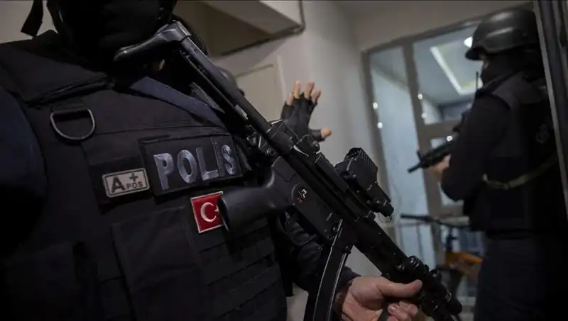 Adana Merkezli Çeteler İçin Şok Baskın! 80 Kişi Yakalandı