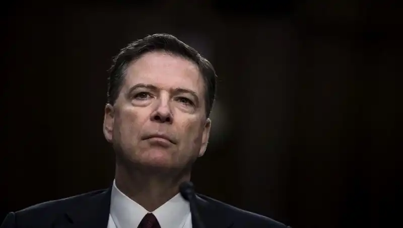 FBI Eski Şefi'nden Tartışma Yaratan Trump Paylaşımı: 4 Rakamla Tehdit Edildi!