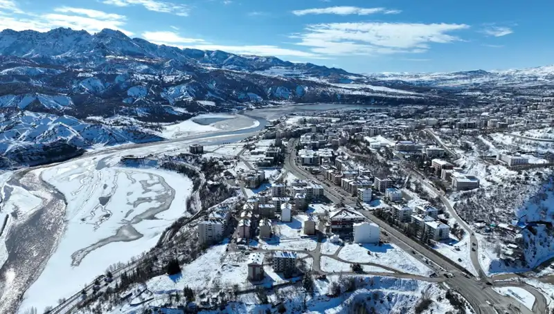 Tunceli'de 131 Köy Yolunun Ulaşımına Kapanması Alarm Verdi