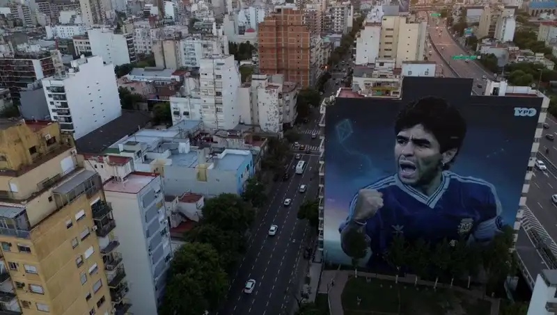 Maradona'nın Ölümüne Yol Açan İhmal: 7 Sağlık Çalışanı Cinayetle Yargılanacak