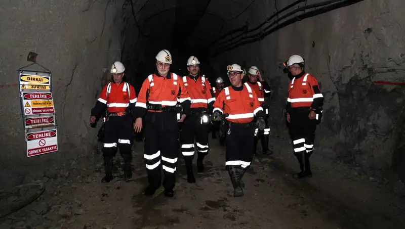 Altın Madenine İnen Bakan Işıkhan'dan Önemli Açıklamalar!
