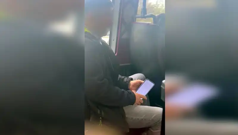 Minibüste Tacize Uğrayan Genç Kızın Etraftaki Cesur Yürekleri