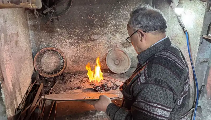 Baba Mesleğini 20 Metrekarelik Dükkanında Yaşatan İşletmeci