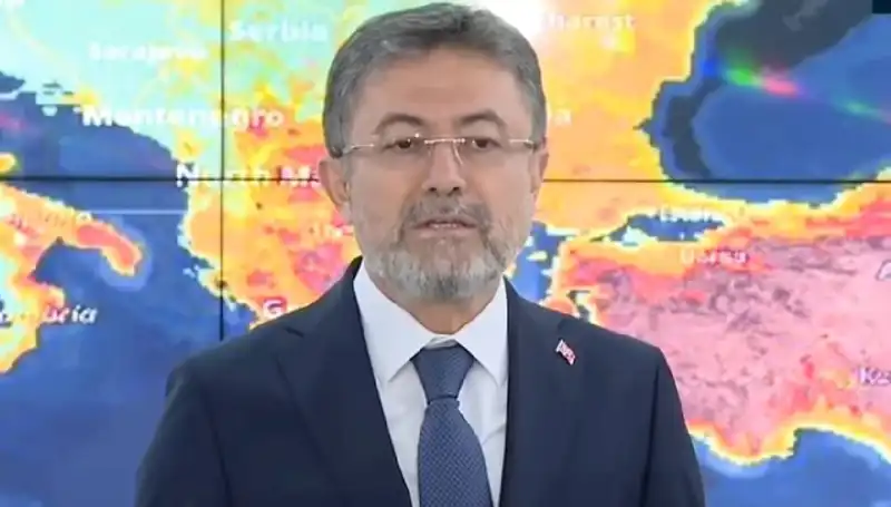 Orman Yangınlarıyla Mücadelede Son Durum: Bakan Yumaklı'dan Önemli Açıklamalar