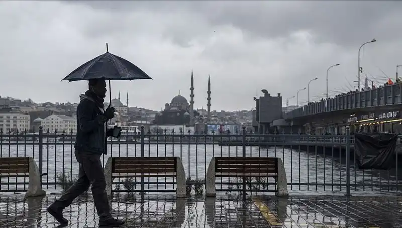 İstanbul'da Bahar Havası Bitti: Kış Geldi Mi Yoksa Gelmekte Mi?