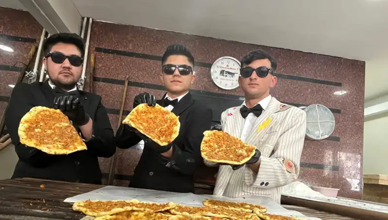 Takım Elbiseli Fırıncılar: Yeni Trend Nedir ve Neden İlgi Çekiyor?