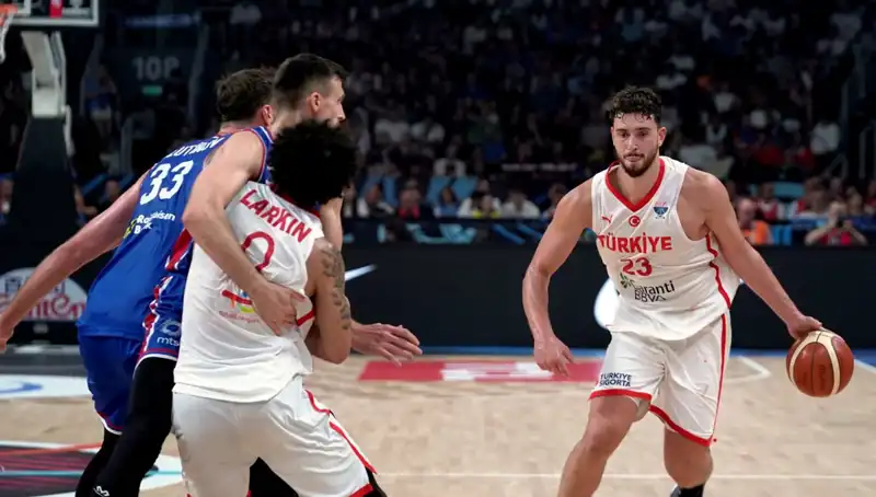 12 Dev Adam, İsveç’i 16 Turu’nda Mağlup Ederek Yola Devam Ediyor