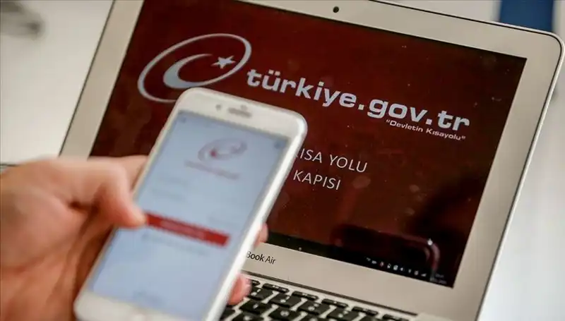 e-Devlet Üzerinden 8 Bini Aşkın Hizmet Sunuluyor: Bakan Kacır'dan Açıklama
