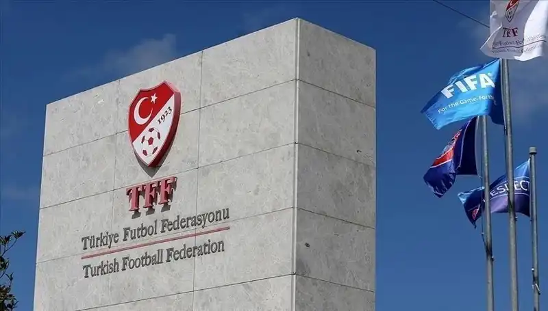 Türk Futbolunda Şok Gelişme: Profesyonel Liglerde Takım Sayısı Azalıyor!