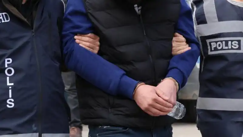 DAEŞ'e Yönelik 4 İlde Şok Operasyon: 4 Gözaltı Gerçekleşti