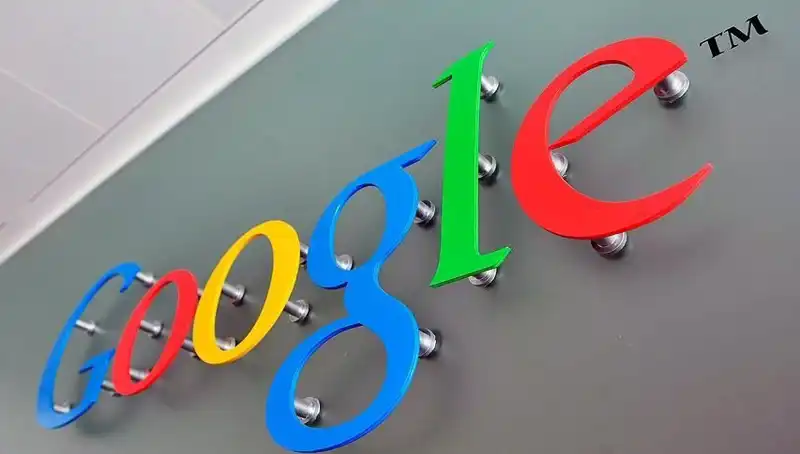 Google, Canlı Görüşmeleri Gerçek Zamanlı Çeviriye Dönüştürüyor!