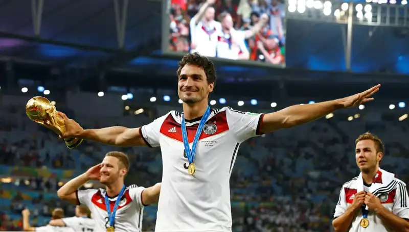 Hummels Futbolu Bırakma Kararını Açıkladı: Duygusal Veda