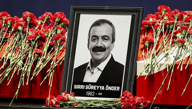 Meclis’te Duygusal Anma: Sırrı Süreyya Önder’i Unutmadık