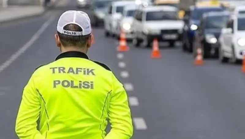 Cumartesi Günü Büyük Trafik Önlemleri: Hangi Yollar Kapalı Kalacak?