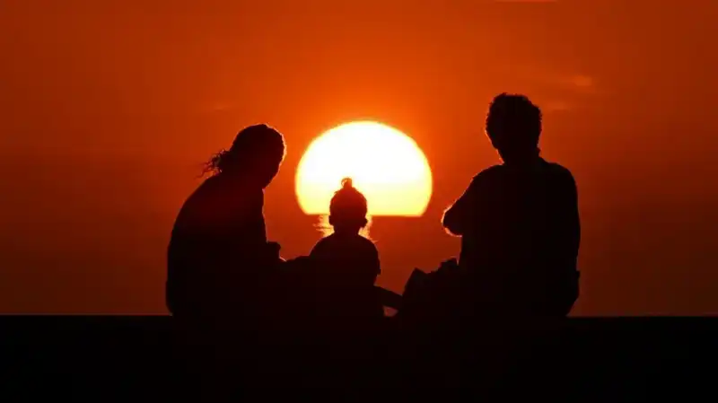 Küba'nın Karanlığı: Elektrik Kesintileri ve Güneş Enerjisi Çözümü
