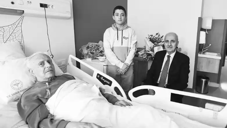 AK Parti'nin Kurucusu Burhan Abiş Hayatını Kaybetti: Siyasi Kariyeri ve Mirası