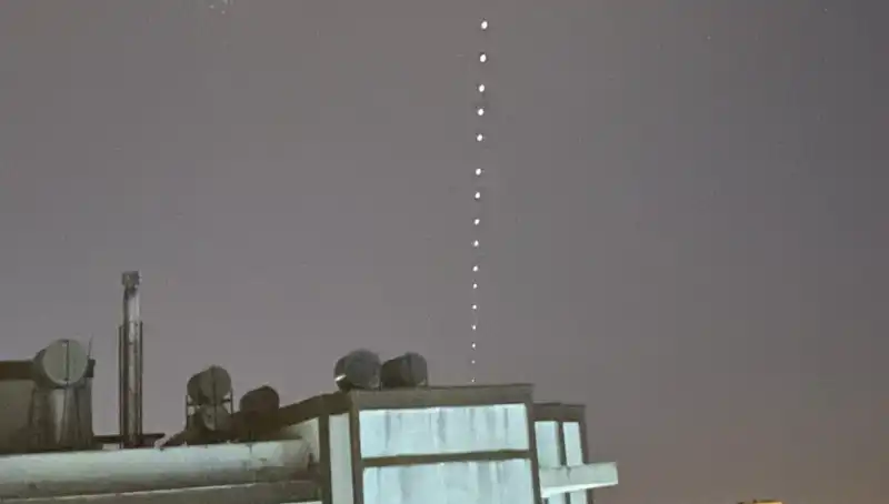 Adana'da Starlink Uyduları Gökyüzünde Görüldü: İnanılmaz Manzara