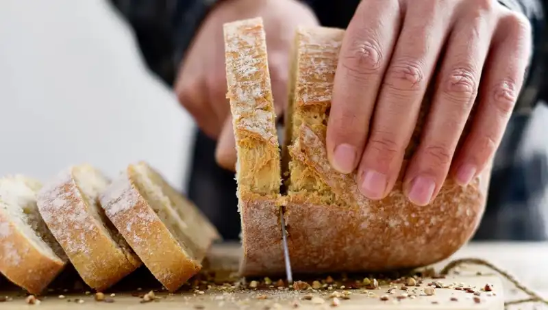 Kızarmış Ekmek Mi, Taze Ekmek Mi: Sağlıklı Seçim Hangisi?