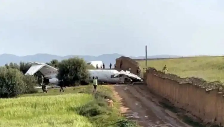 Uçak Kazasında Korku Dolu Anlar: Pistten Çıkan Uçak Duvara Çarptı