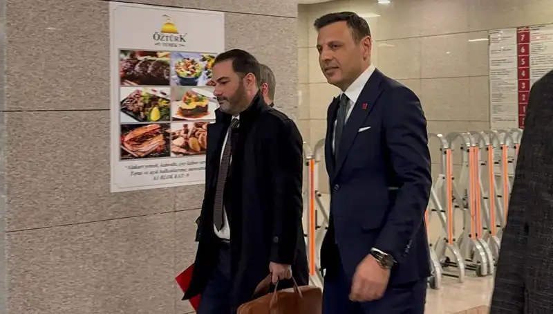 CHP İstanbul İl Başkanı Özgür Çelik'ten Önemli Açıklamalar: Gündemi Sarsacak İfadeler!
