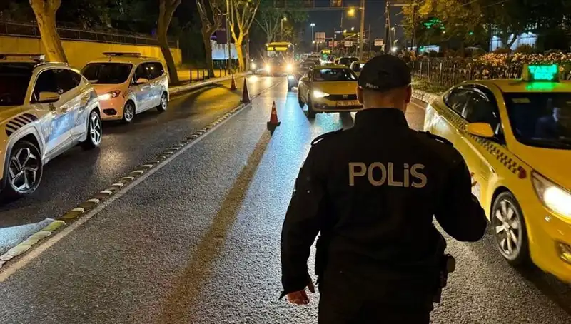 Huzur İstanbul Operasyonu: 1.500'den Fazla Gözaltı ile Suçla Mücadele