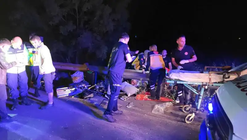 Kaza Sonrası Minibüsten Savrulan Yolcuların Dramı: Olayın Detayları