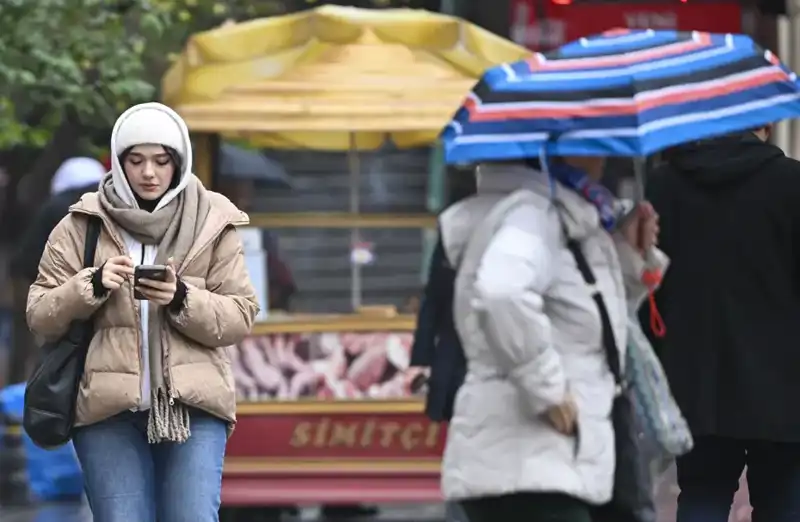 İstanbul'da Kışın Ardından Yalancı Bahar Geliyor, Kar Yerine Yağmur Bekleniyor!