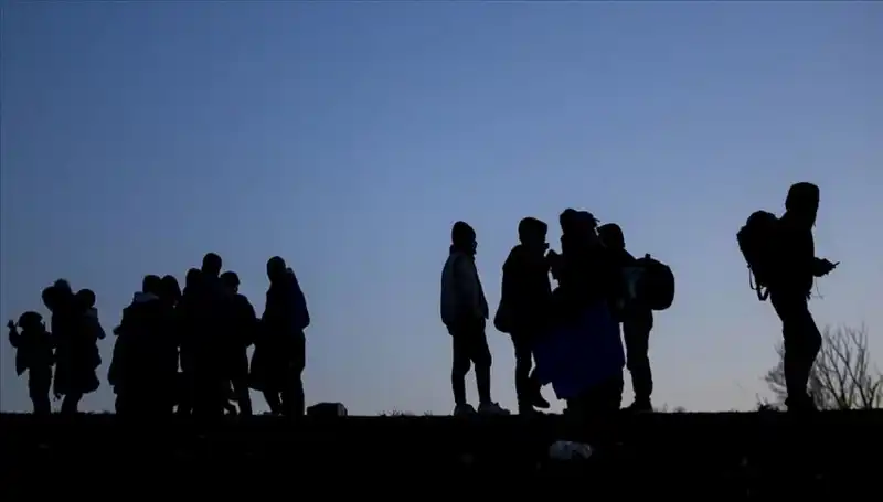 Kırklareli'nde 13 Düzensiz Göçmen Yakalandı: Sınır Güvenliği Artıyor!