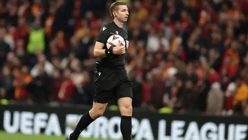 Galatasaray-Antalyaspor Mücadelesinin VAR Hakemi Belçikalı Lawrence