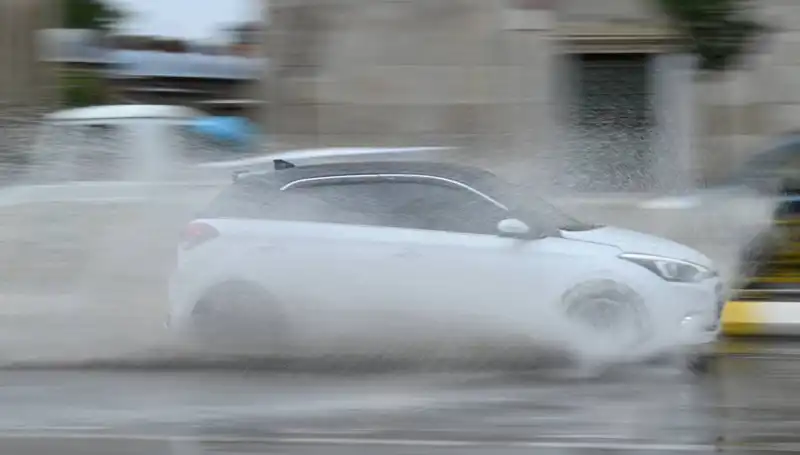 İstanbul ve Çevresinde Sağanak Yağış Alarmı: Meteoroloji Uyardı