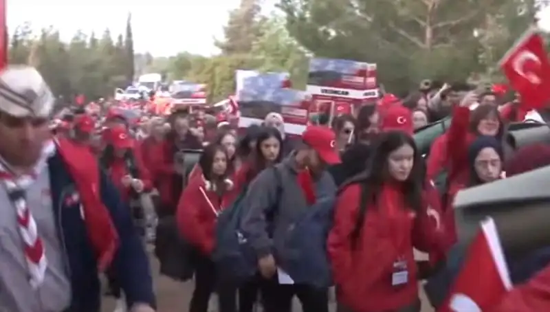 Çanakkale Zaferi’nin 110. Yılı: 57. Alay Vefa Yürüyüşü’yle Anıldı