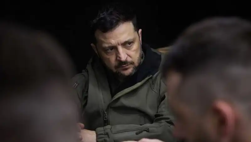 Ukrayna Lideri Zelenski: "Rusya, Kuzey Kore Yapımı Füze Kullandı"