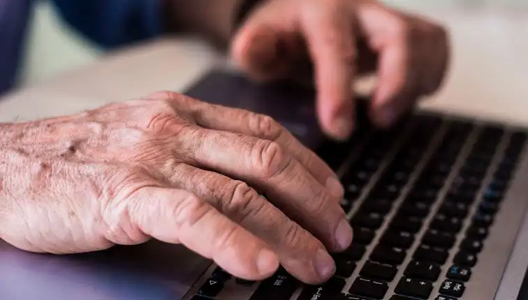 Zihin Sağlığını Korumanın Anahtarı: Teknoloji ile Demansa Karşı Mücadele