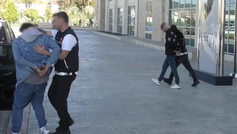 Uşak’ta Uyuşturucu Operasyonunda Dört Kişi Tutuklandı