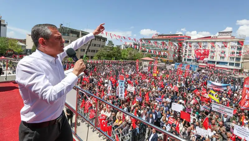 Özgür Özel’den Çarpıcı Açıklama: Silah Bırakma Çağrısı Destekleniyor